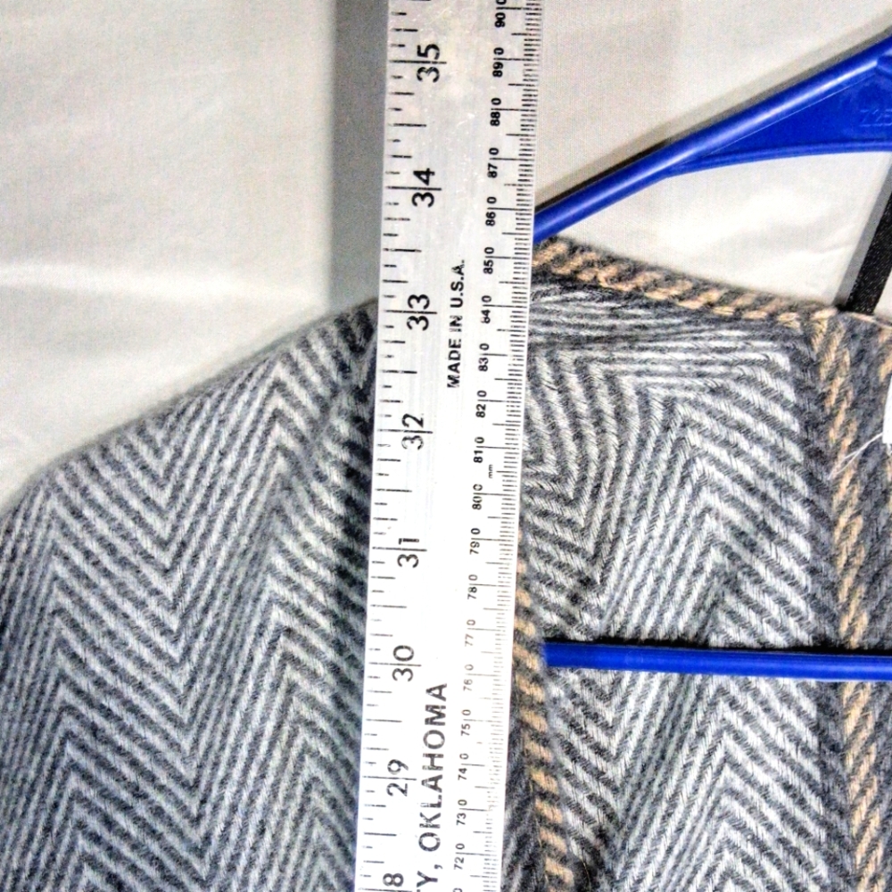 Nine West Cozy Baggy Boho OS Cottagecore Herringbone Design Poncho/Wrap - Picture 3 of 9